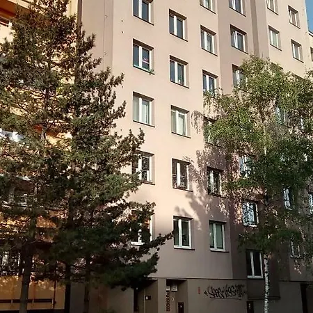 Spot Nadrazni 73b Апартаменты *